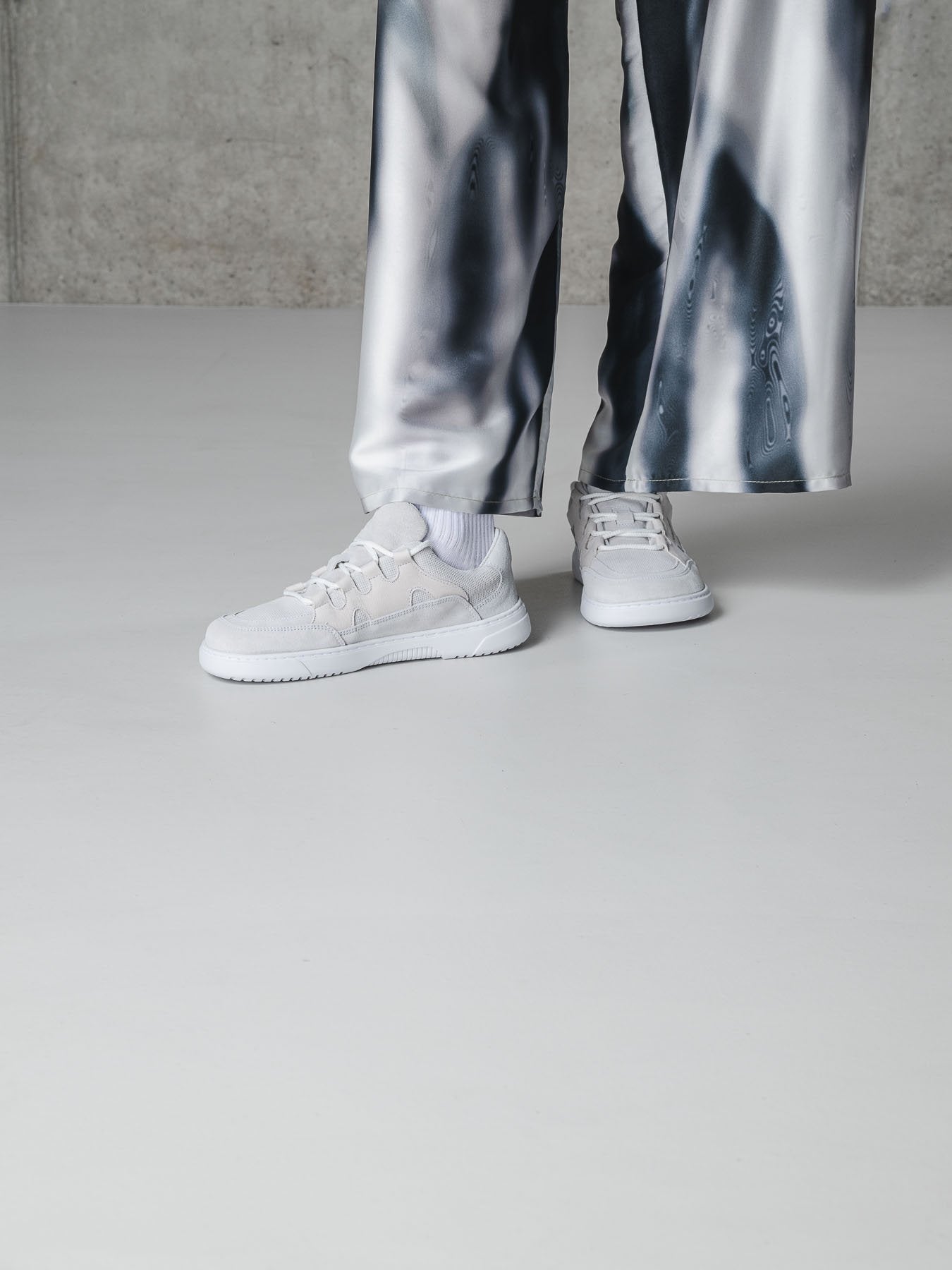 Barebarics Evo - Chalk White