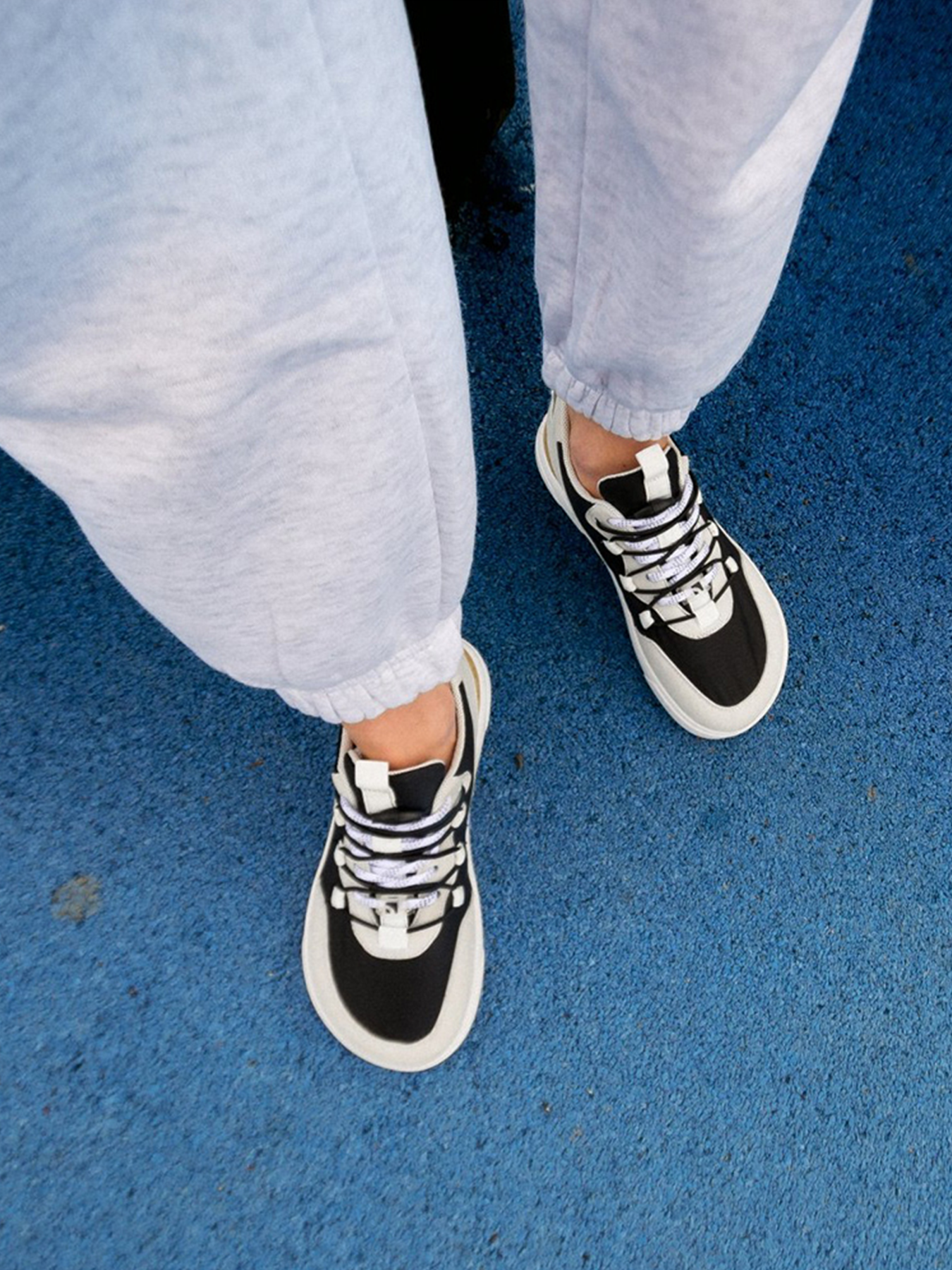 Barebarics Revive - Light Grey & Black