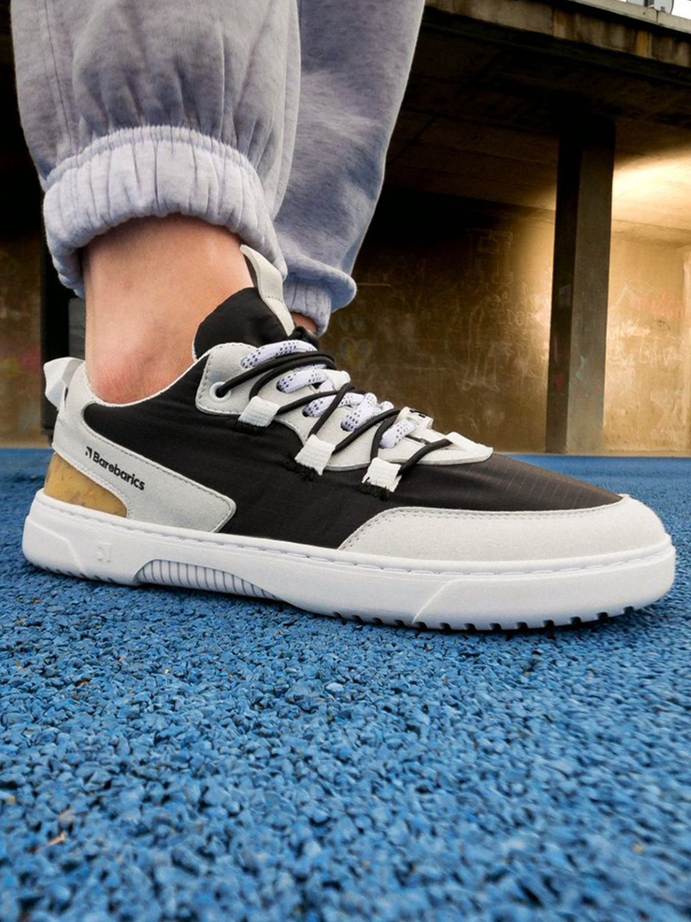 Barebarics Revive - Light Grey & Black