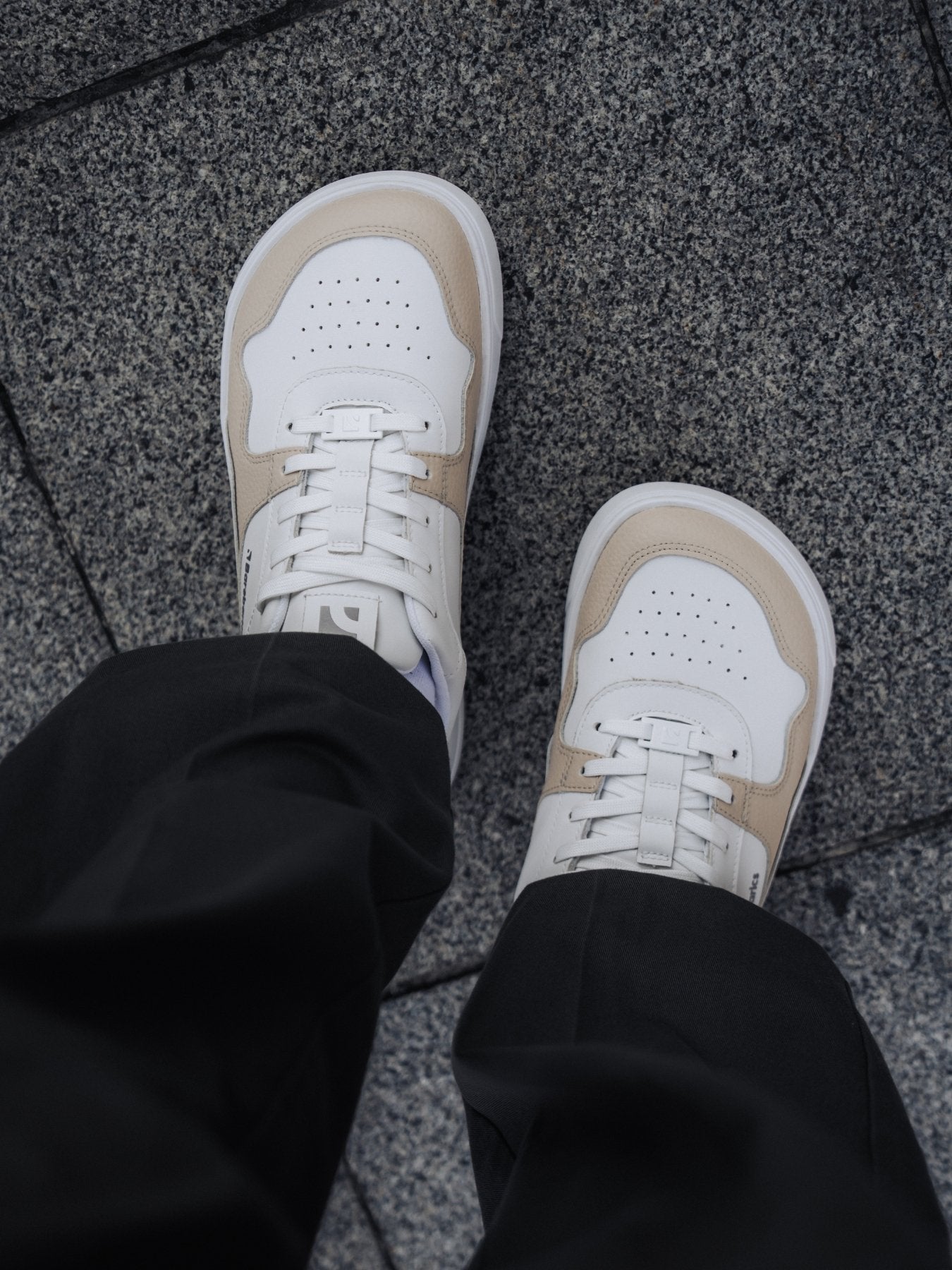 Barebarics Zing - White & Cream