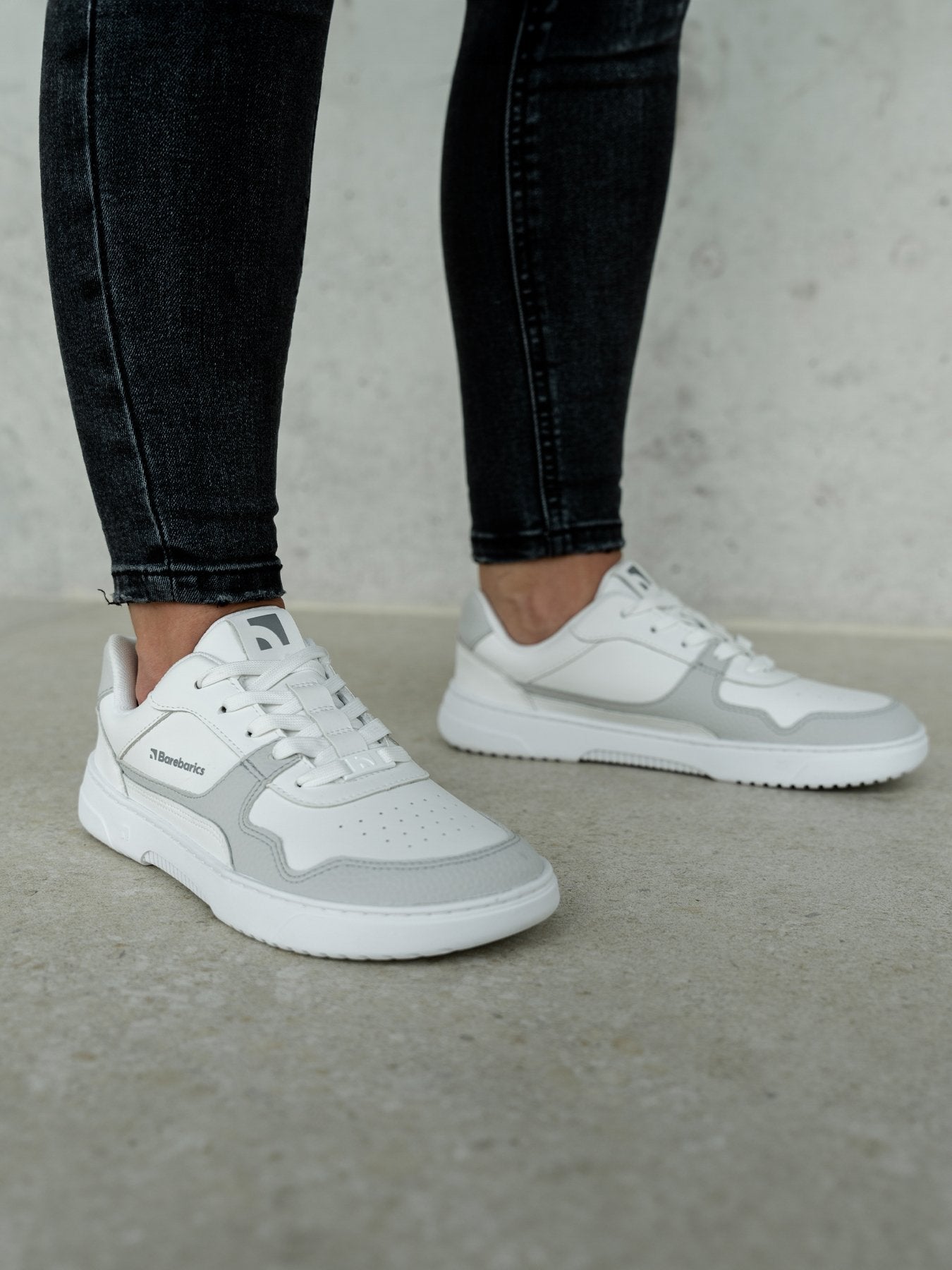 Barebarics Zing - White & Light Grey