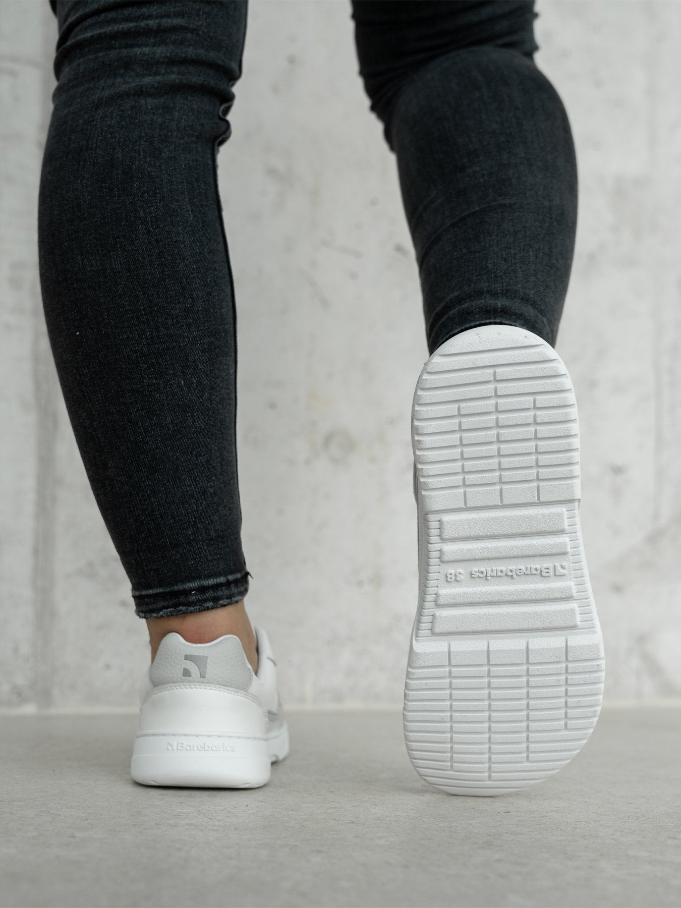 Barebarics Zing - White & Light Grey