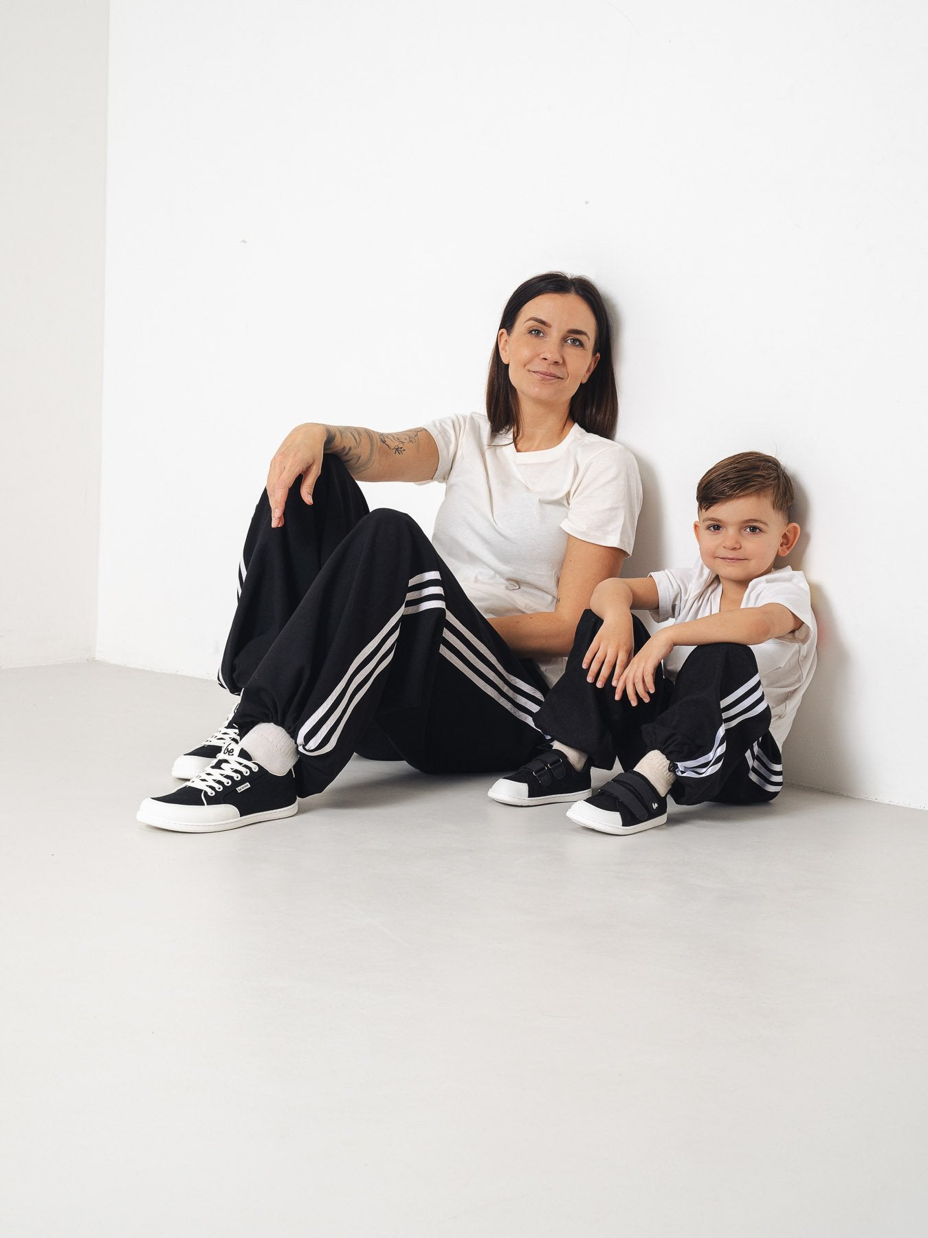 Be Lenka Canvi Preschool - Black & White