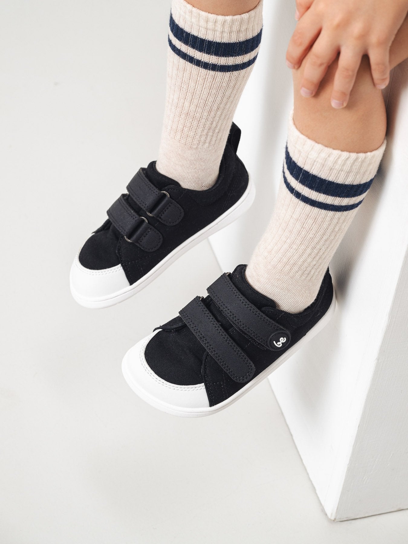Be Lenka Canvi Preschool - Black & White