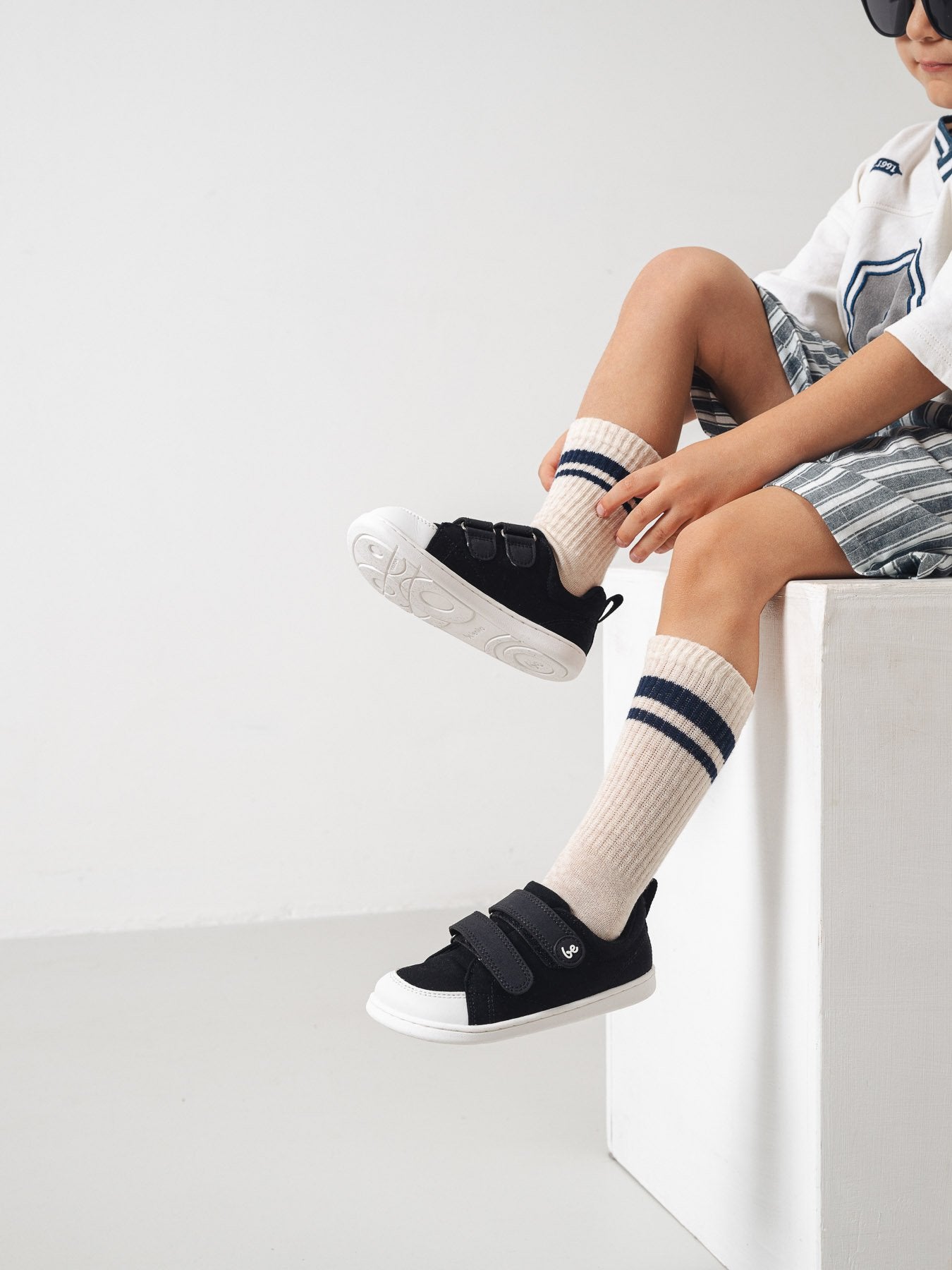 Be Lenka Canvi Preschool - Black & White
