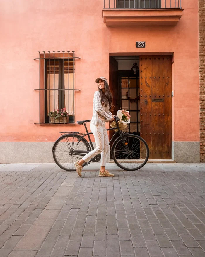 Muris- Verona Woman Lichen
